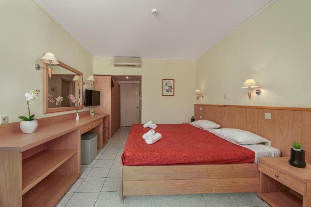 poseidon-beach-hotel-room-1